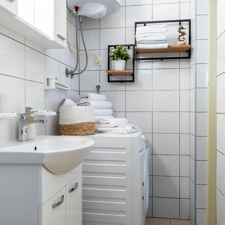 House Cute House With Jacuzzi Semesterbostad *